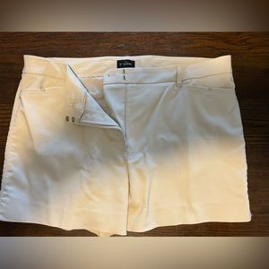 WHITE HOUSE BLACK MARKET Stretchy Shorts Tan-16